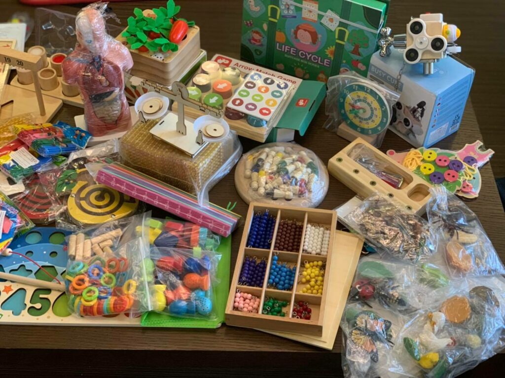 Montessori pomůcky
